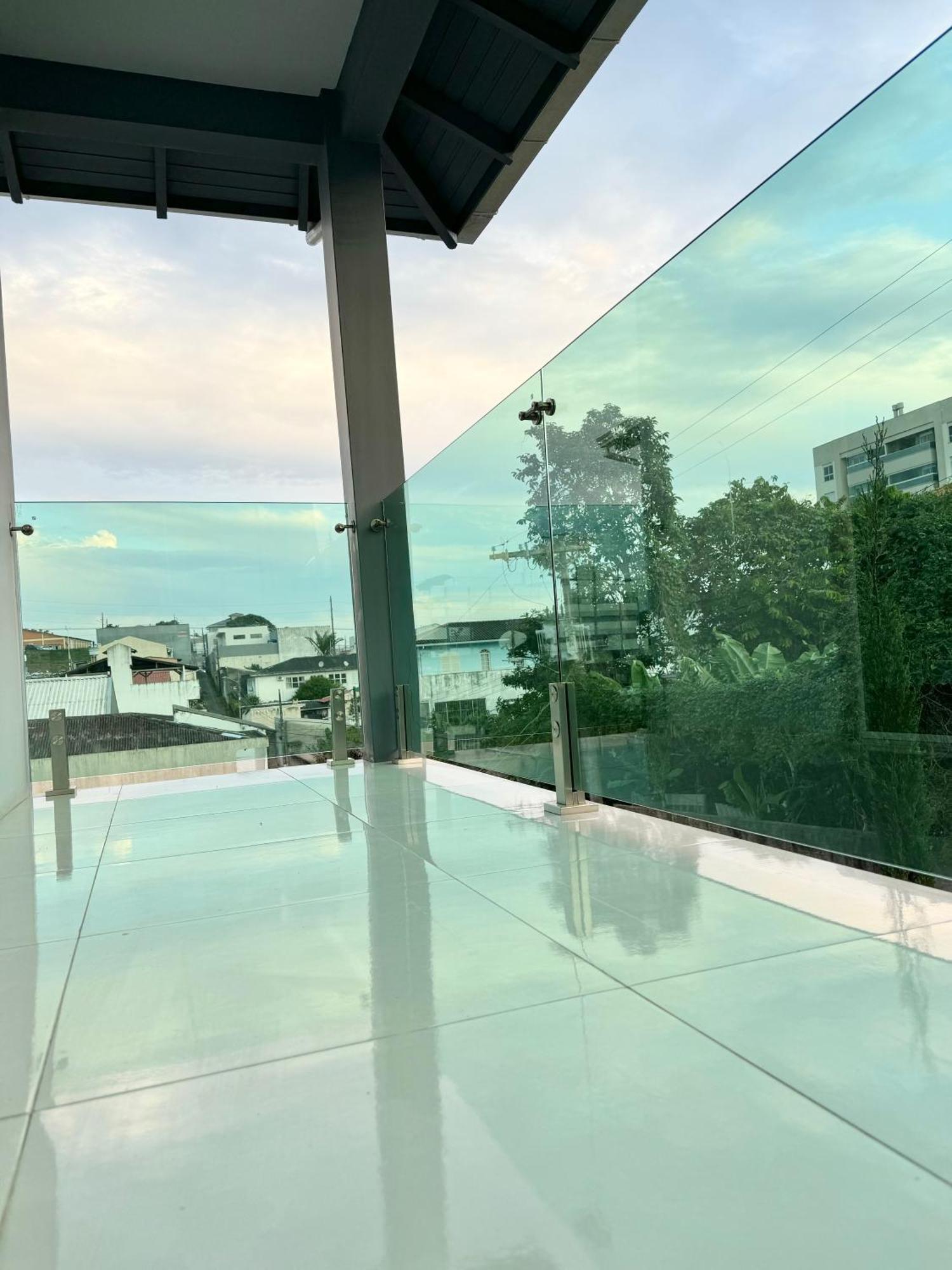 Quarto Confortavel Com Tv, Ar E Sacada Vista Jardim Florianópolis Екстериор снимка